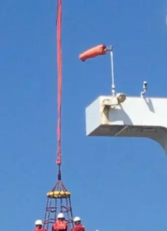 Hình ảnh các giám định viên EIC làm việc ngoài dự án.