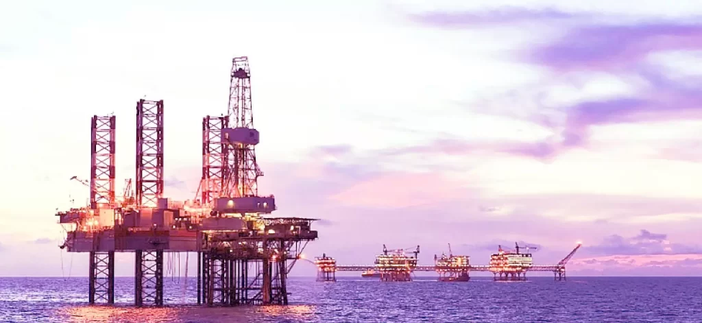 Hình ảnh minh hoạ dịch vụ dầu thô, xăng dầu, sản phẩm hoá dầu ,khí của công ty Cổ Phần Giám Định Năng Lượng Việt Nam (EIC).