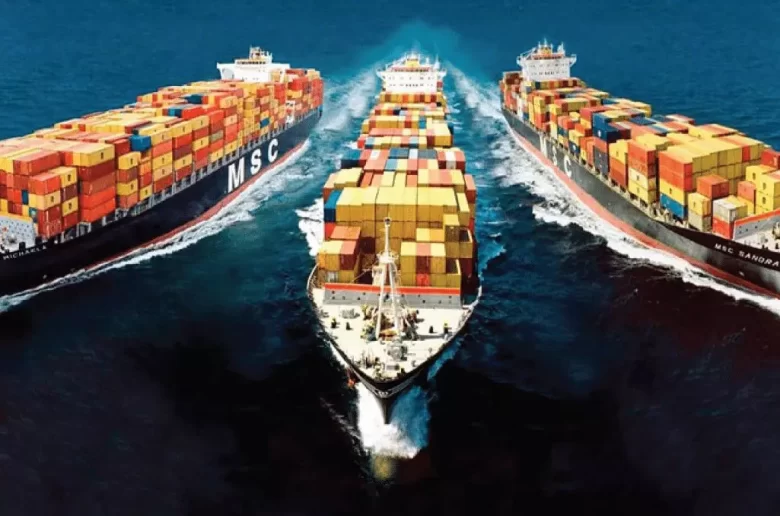 Hình ảnh các con tàu minh hoạ dịch vụ giám định hàng hải (Tàu biển, phương tiện hàng hải thuỷ, đối tượng hoạt động và khai thác trên – dưới nước, dàn khoan dầu khí…) của công ty EIC.