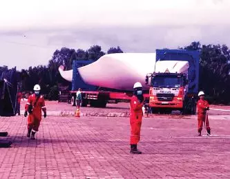 Hình ảnh các giám định viên EIC làm việc ngoài dự án.