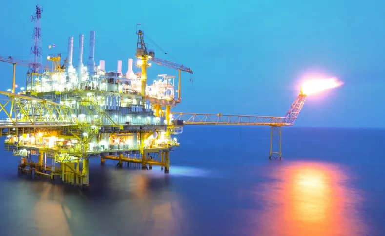 Hình ảnh giàn khoan ngoài biển.