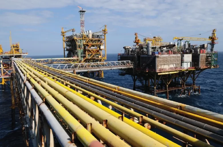 Hình ảnh minh hoạ dịch vụ kiểm định, hiệu chuẩn các bồn/ bể, hệ thống tuyến ống của công ty EIC.