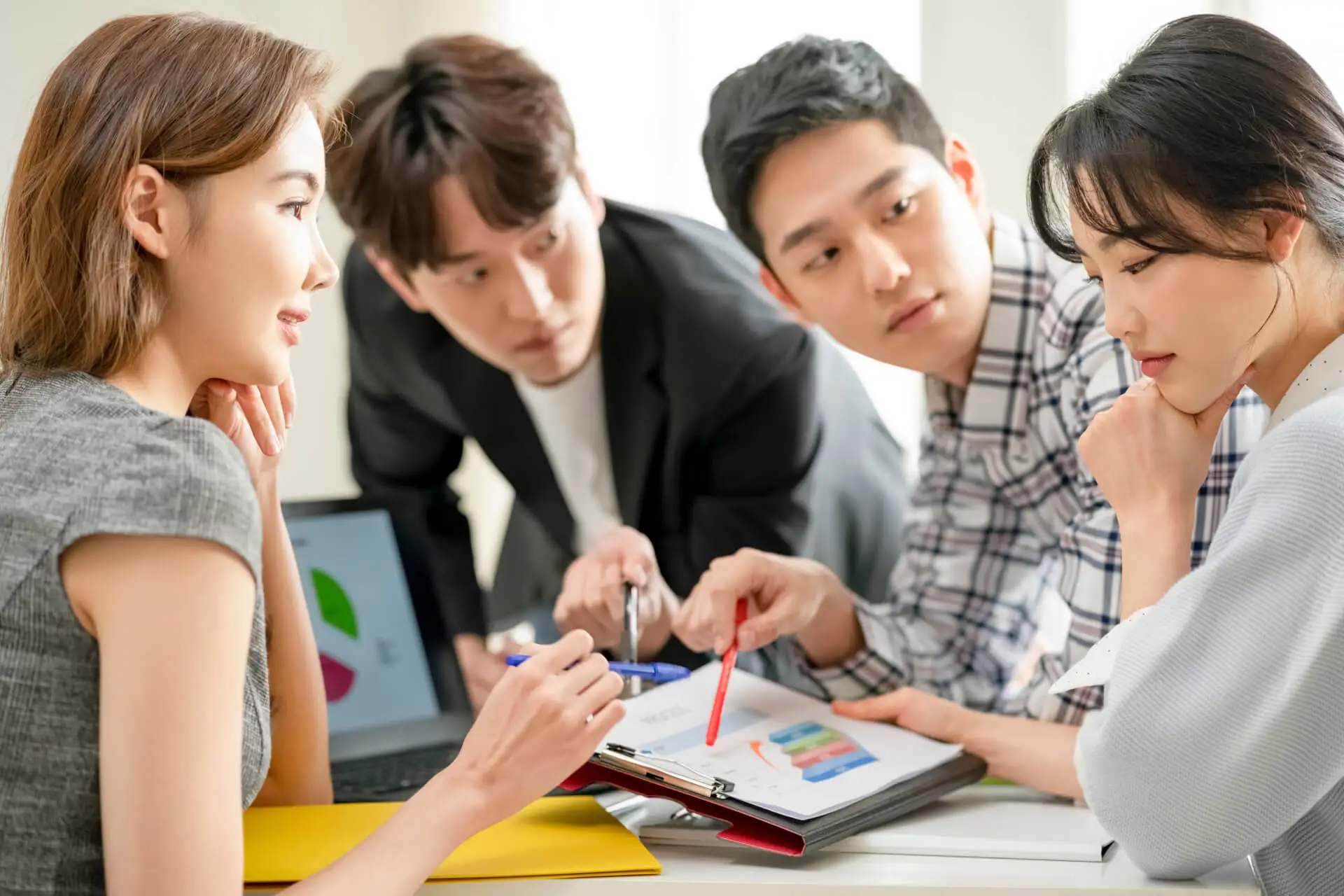 EIC tuyển dụng nhân viên phòng tổng hợp CN Tây Nam Bộ