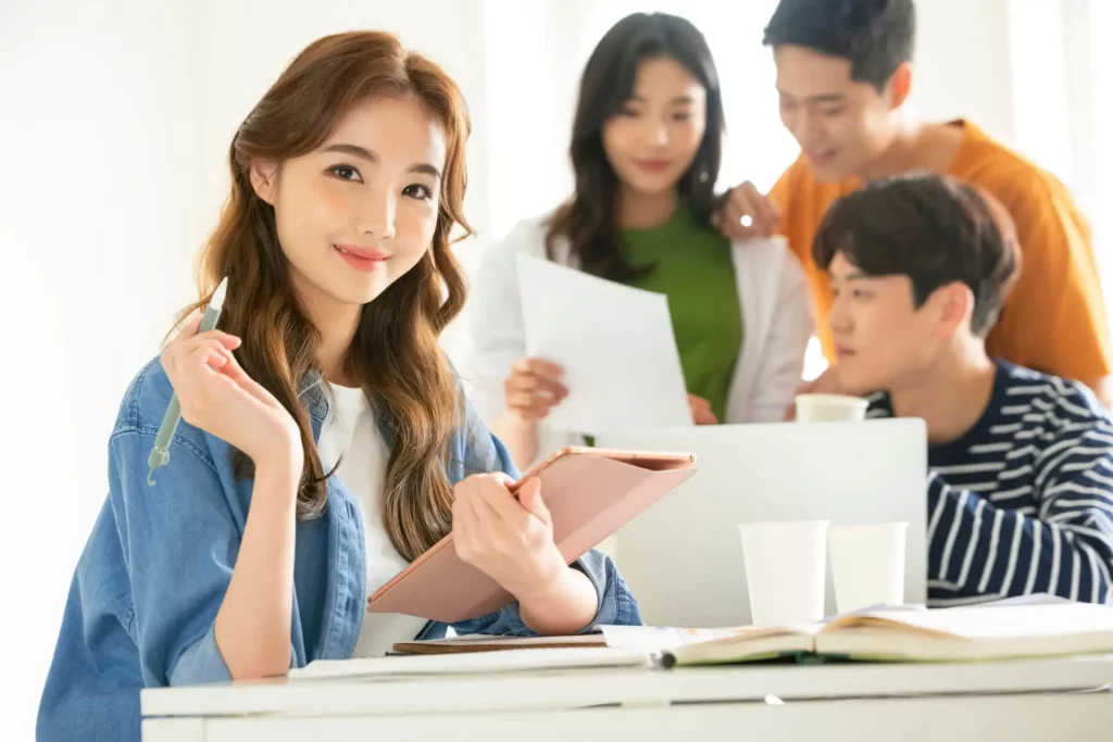 EIC tuyển dụng nhân viên kinh doanh trụ sở chính thành phố Hồ Chí Minh.