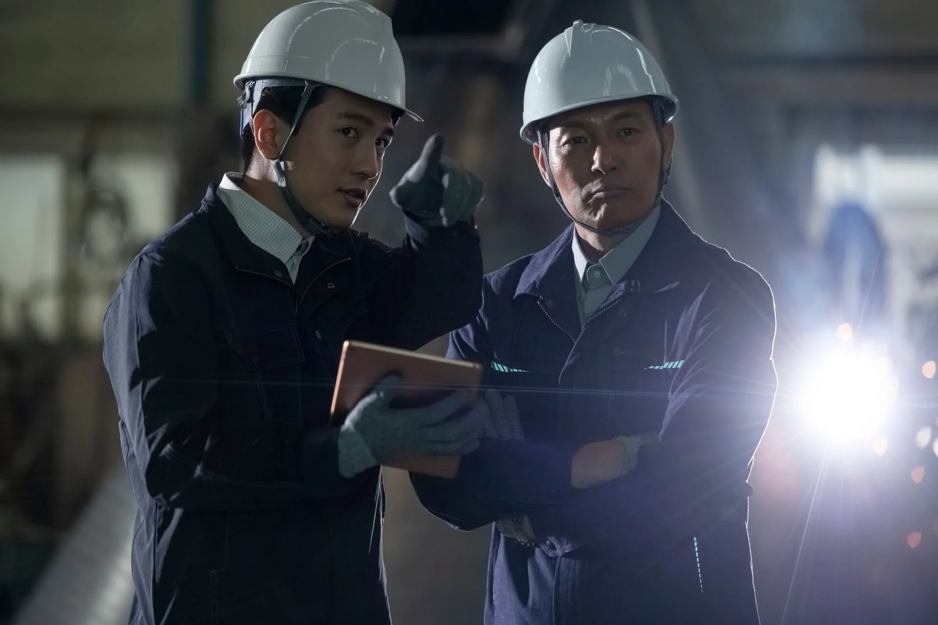 EIC tuyển dụng giám định viên.