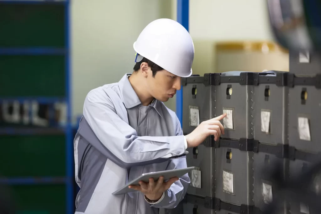 tuyen-dung-giam-dinh-vien-tap-su