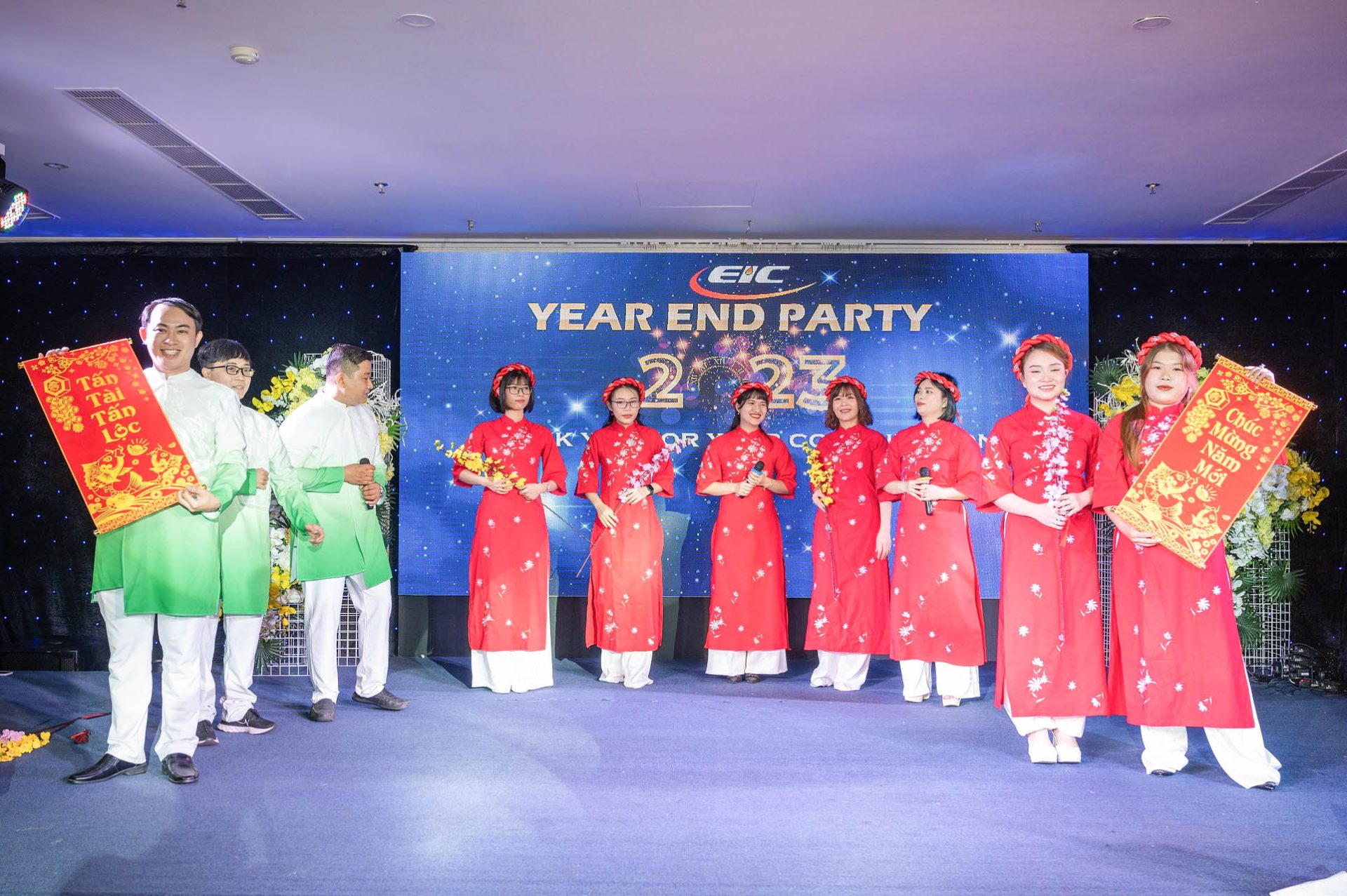 Văn nghệ biểu diễn tất niên 2023 của EIC