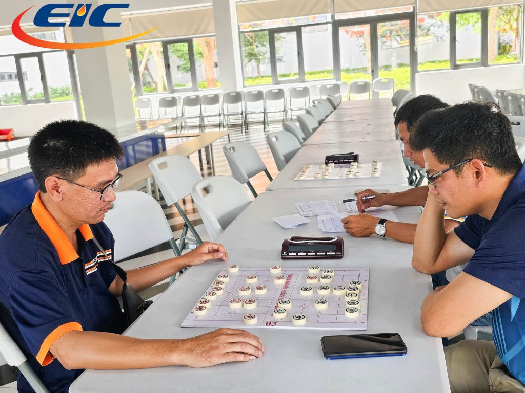 Vận động viên EIC tham gia môn cờ tướng tại hội thao PVMR lần VI năm 2024